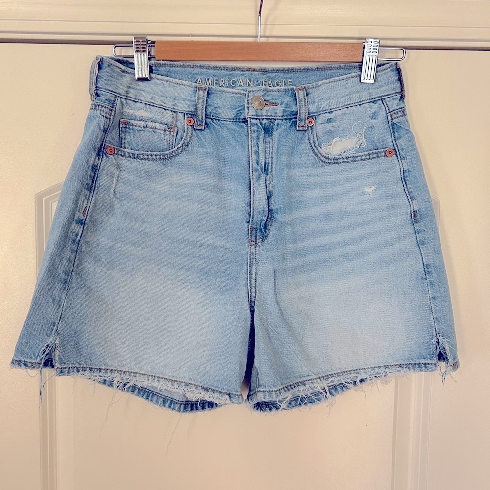 American Eagle Outfitters Blue Jean Shorts Distressed Style